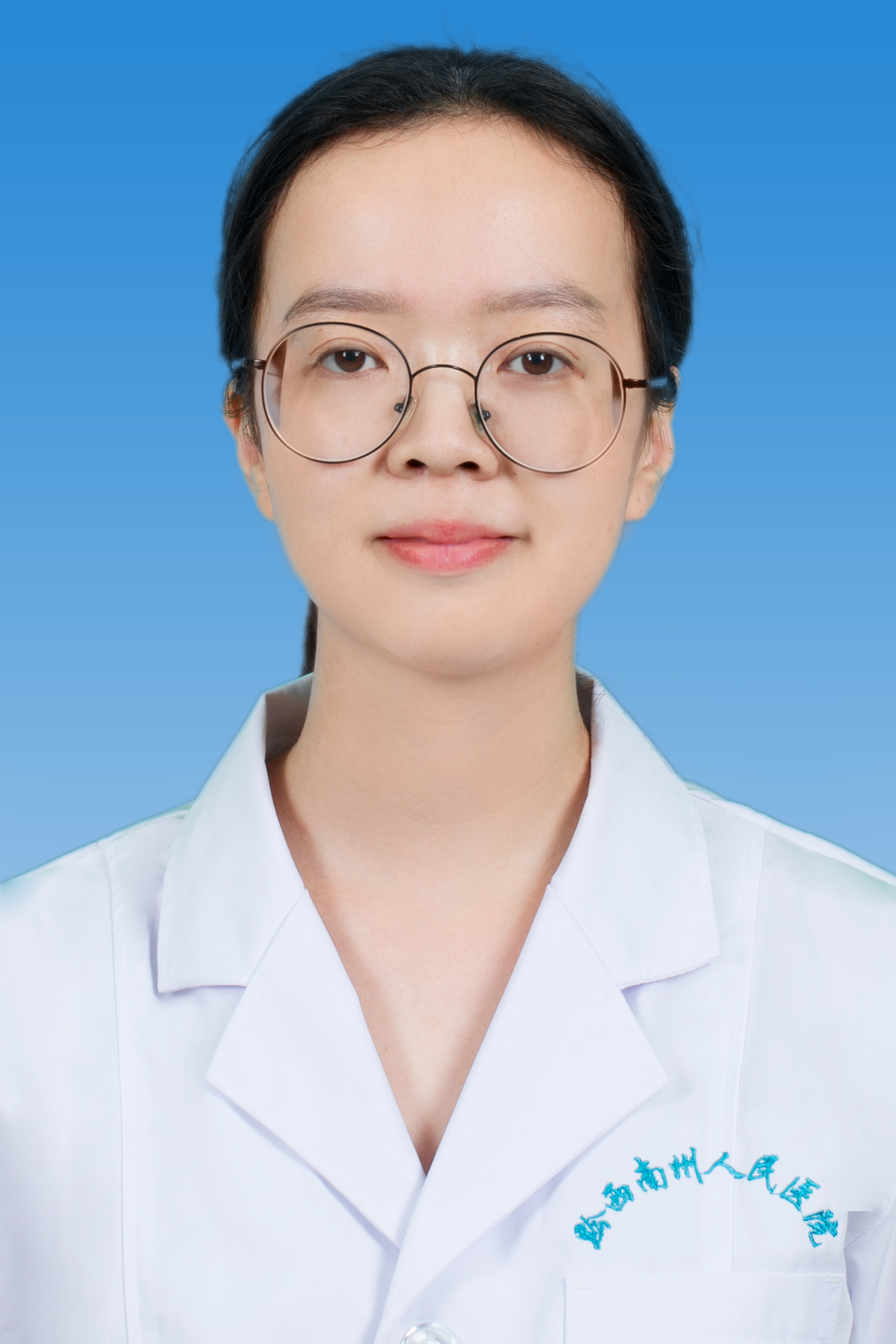 嚴(yán)菲
